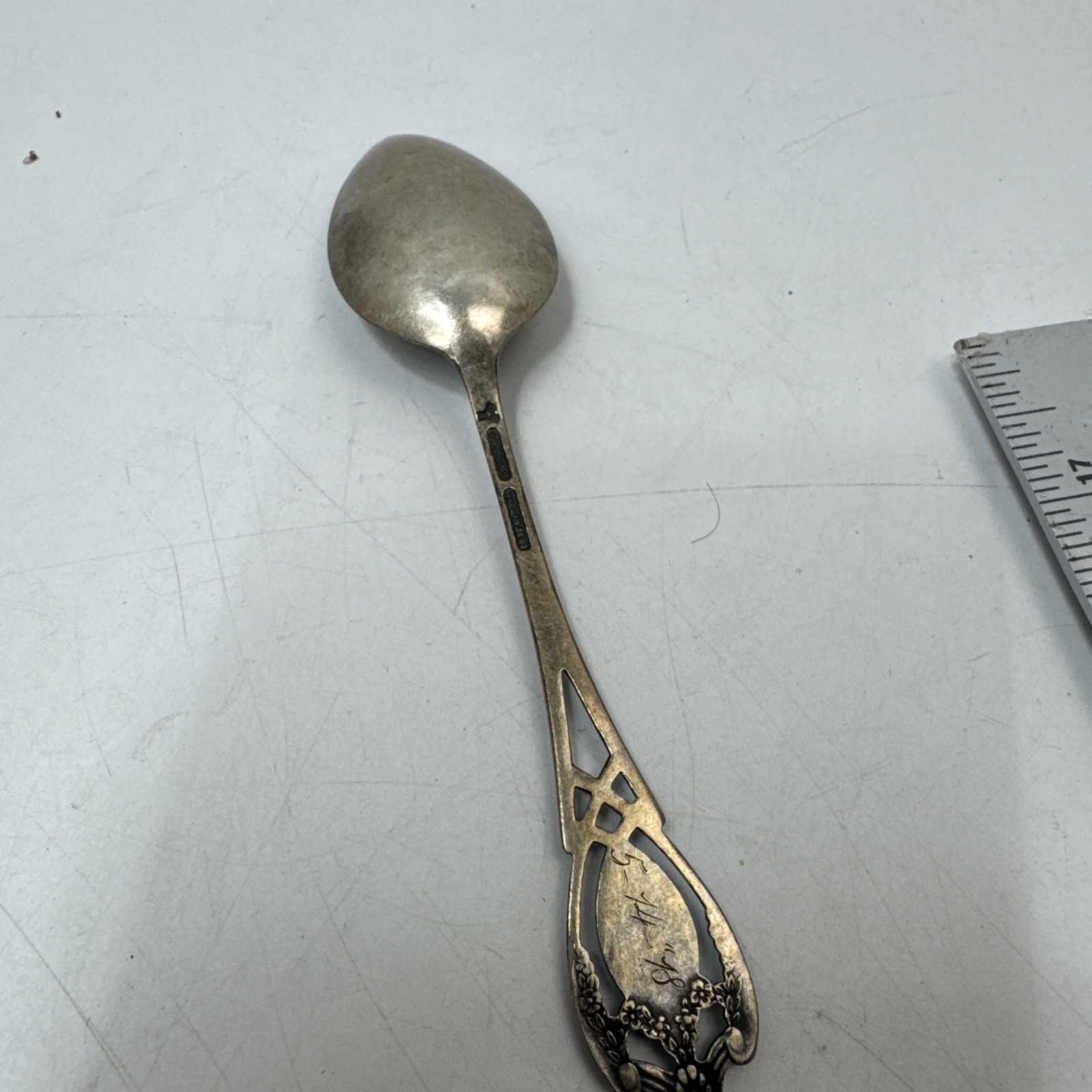 Lunt Monticello 5 3/8 Youth Spoon Sterling 15g 1918 Mono