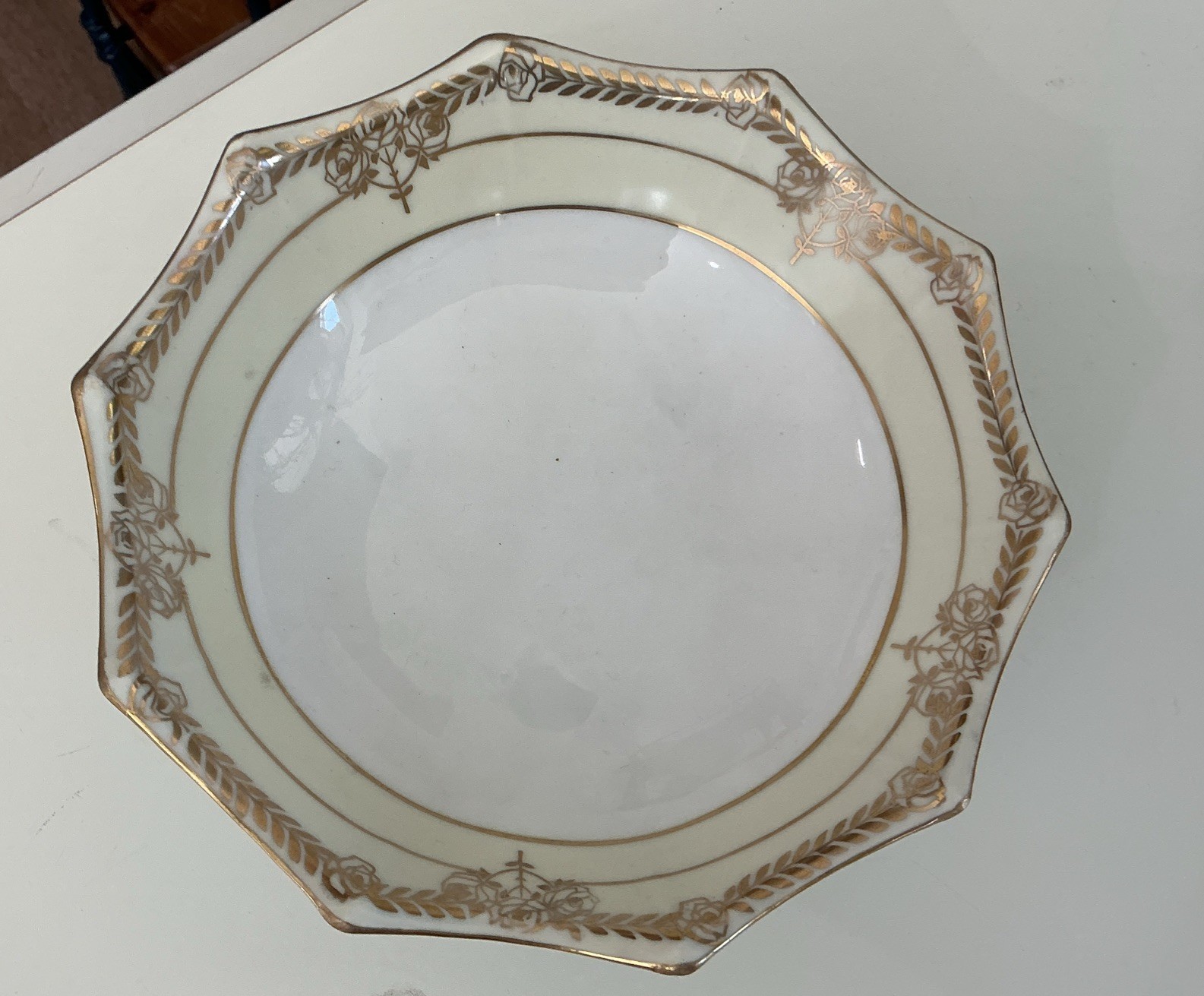Reinhold Schlegelmilch Antique Porcelain Footed 6 1/2” Bowl 1900’s Suhl Germany