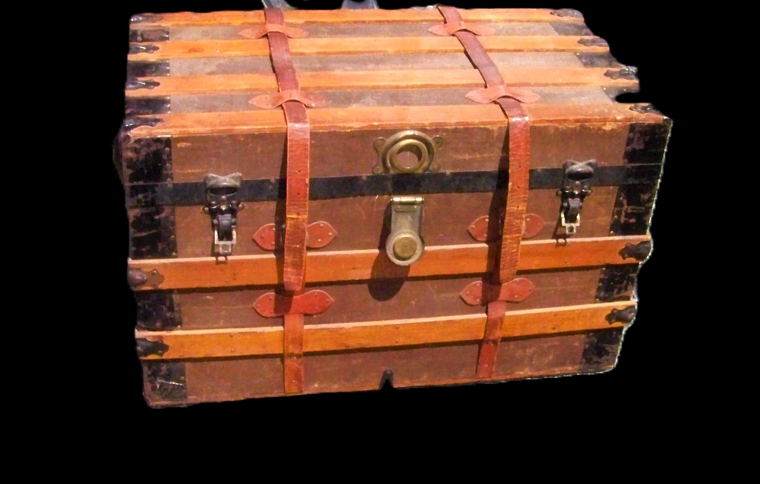 Authentic Antique 1800’s WOOD STEAMER TRUNK / Pirate Chest Complete