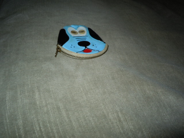 PLUTO Coin Purse with working Zipper. Vintage Blue.