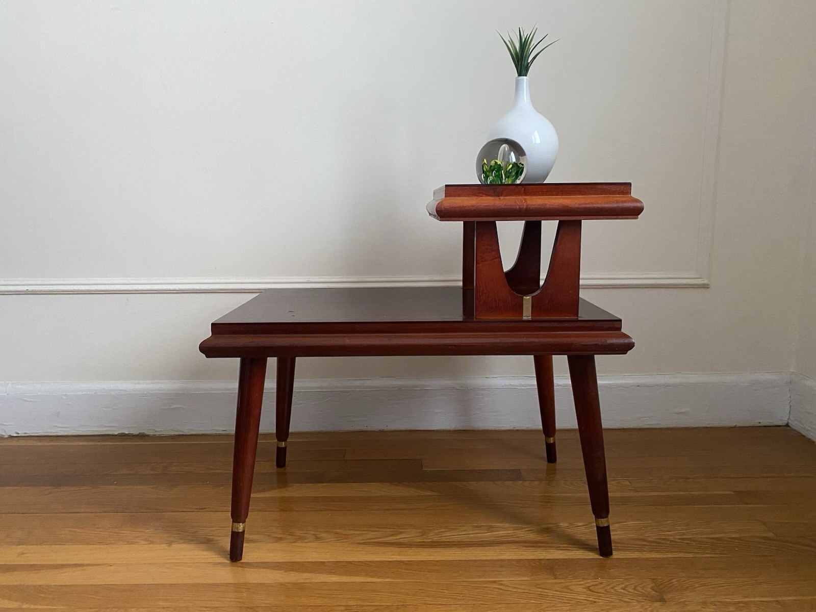 Small Mid-Century Lane 2-Tier Step Side Table – Mahogany & Brass Accents