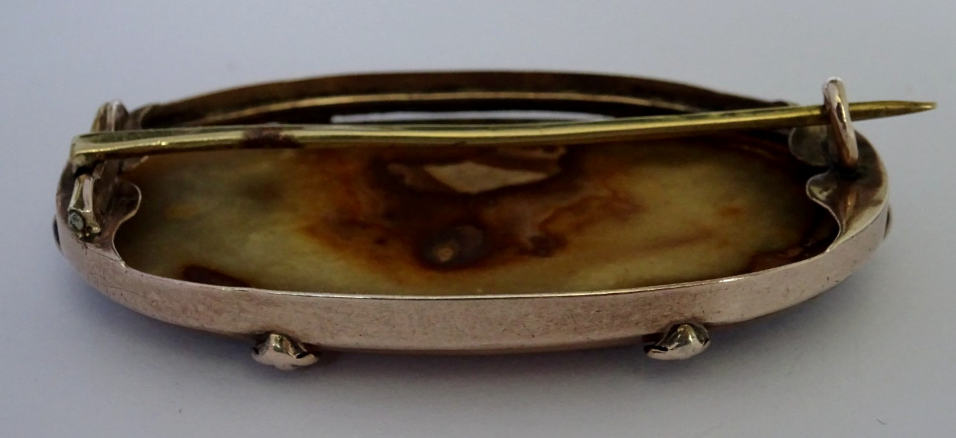 Antique large 2″ x 1.1″ solid 14ct rose gold framed agate brooch