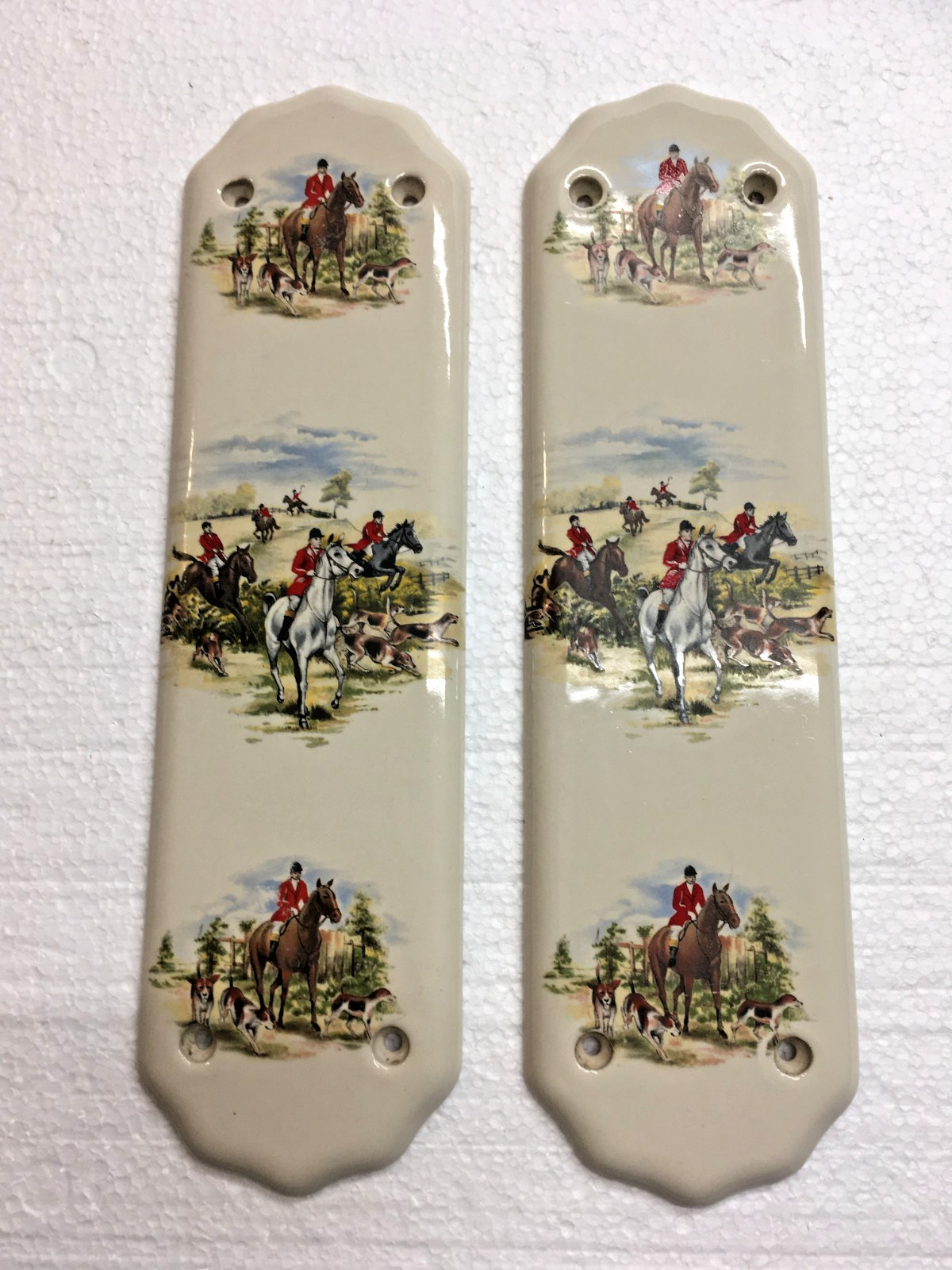 2 PORCELAIN Door Push Plates England Hunting Scene Dogs Vintage 1970