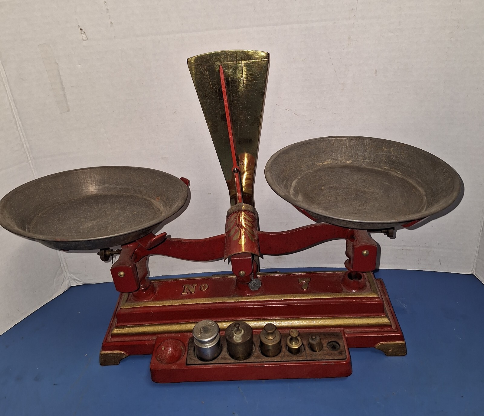 HENRY TROEMNER APOTHECARY BALANCE SCALE Number 7, Drug Store, Phila Pa + Weights
