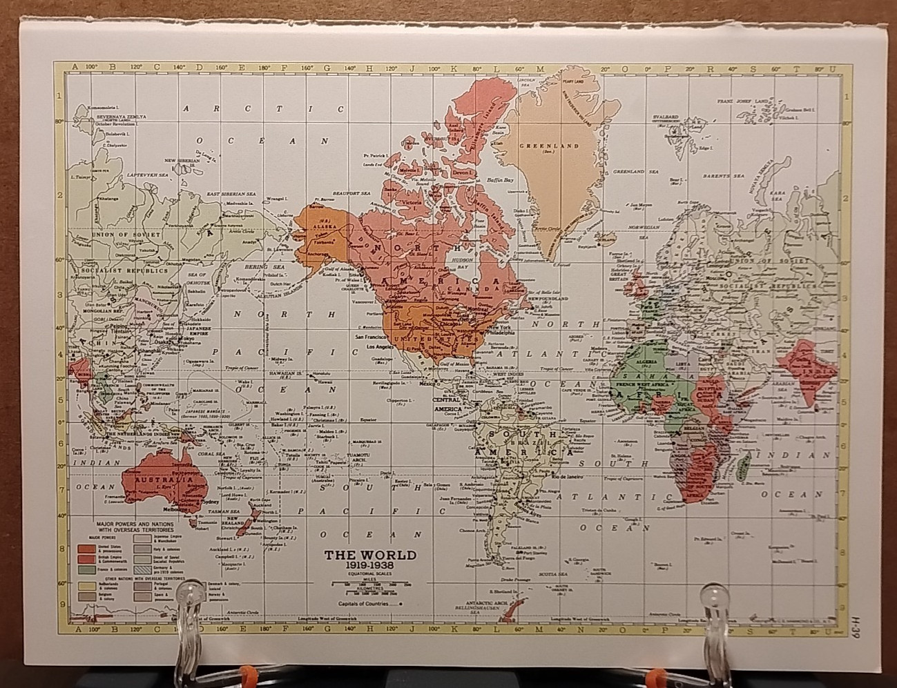 1973 Vintage THE WORLD 1919-1938 Atlas Map MCM Hammond Medallion World Atlas