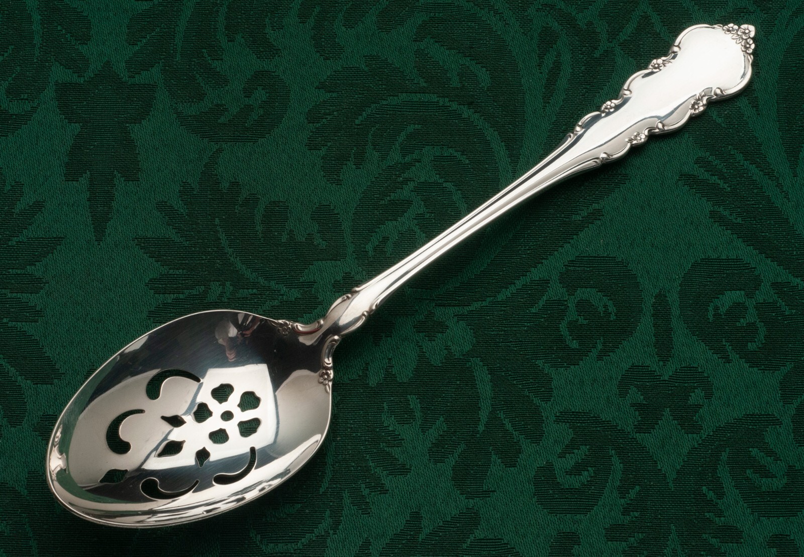 Martinique by Oneida Sterling Silver Pierced Serving Spoon 8.25″