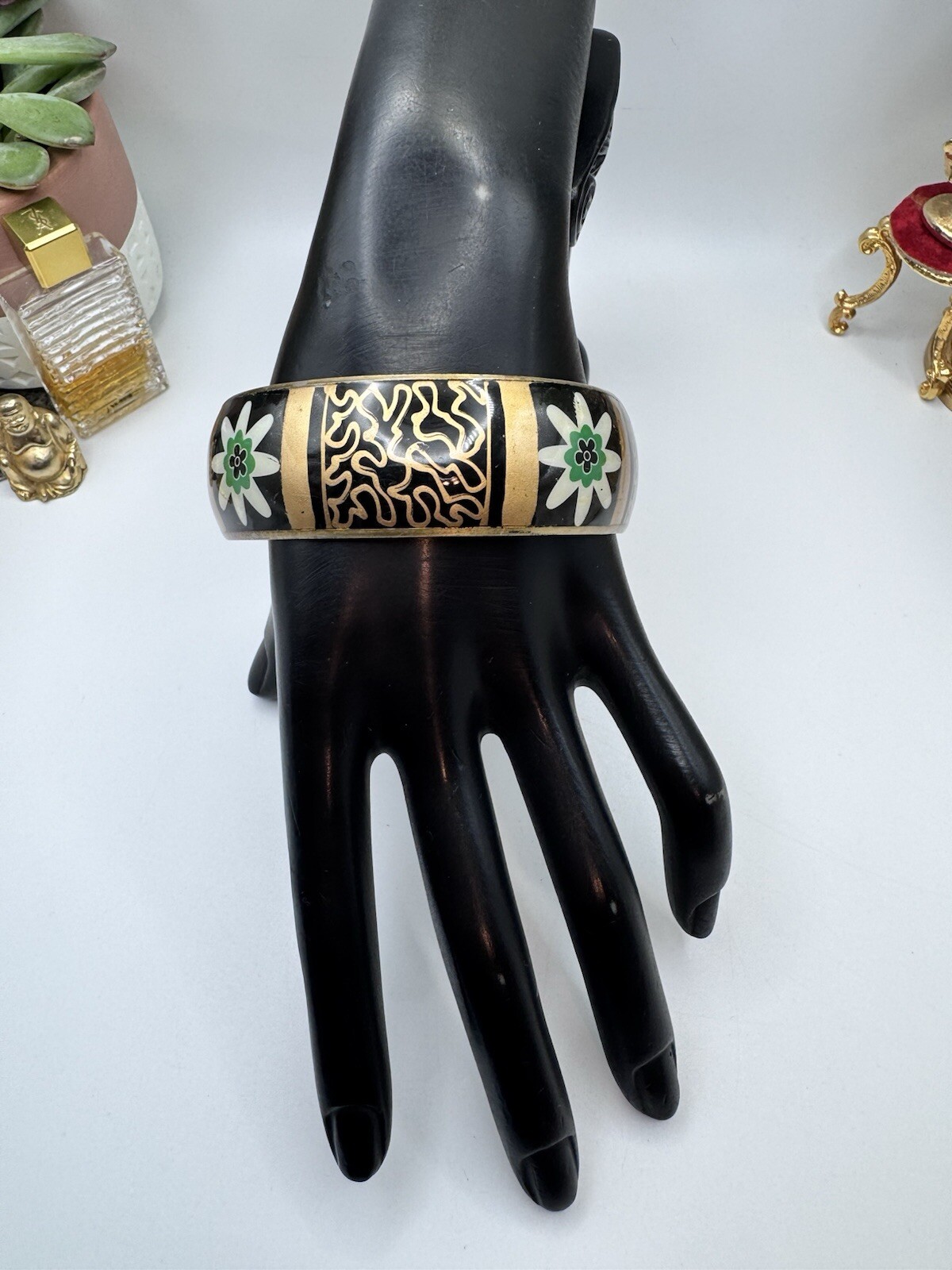 Vintage Chunky Black And Green Cloisonné Chinese Enamel Etched Bangle Bracelet