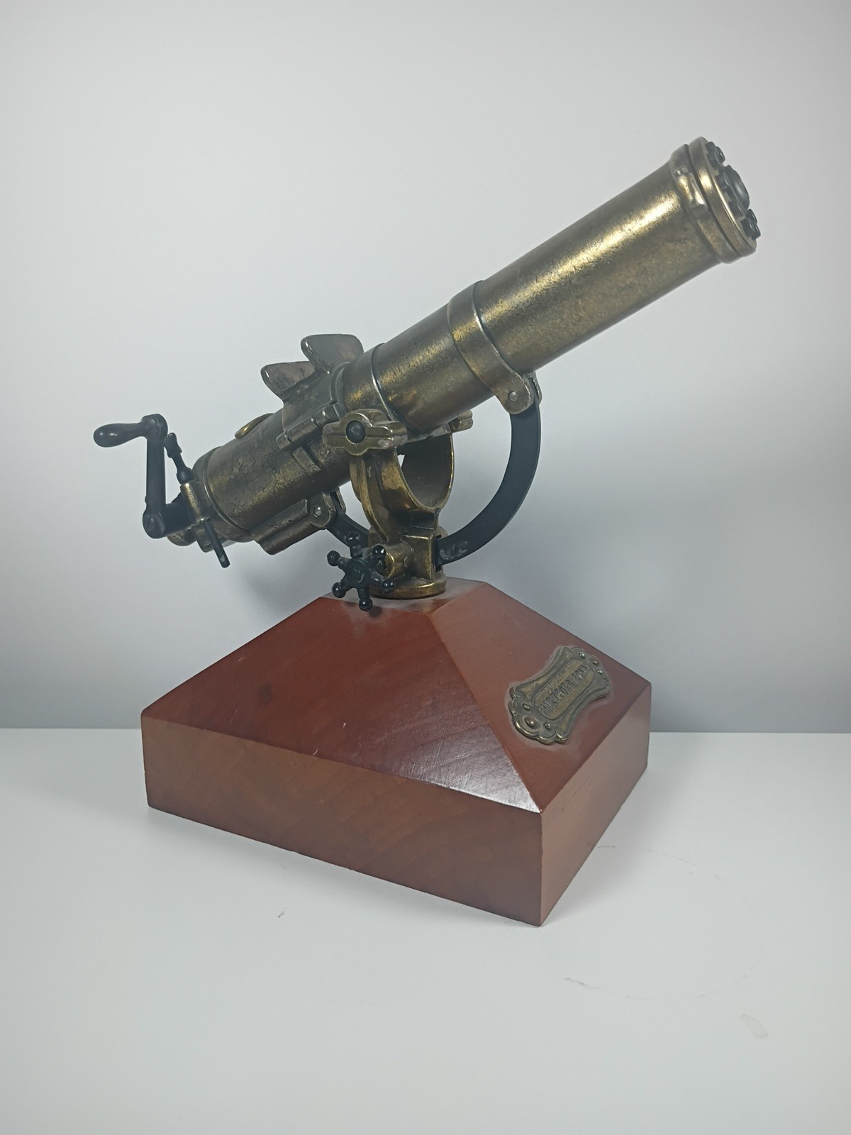 Vintage Mechanical Replica Desktop Artillary GATLING GUN 1883 Hartford Conn.