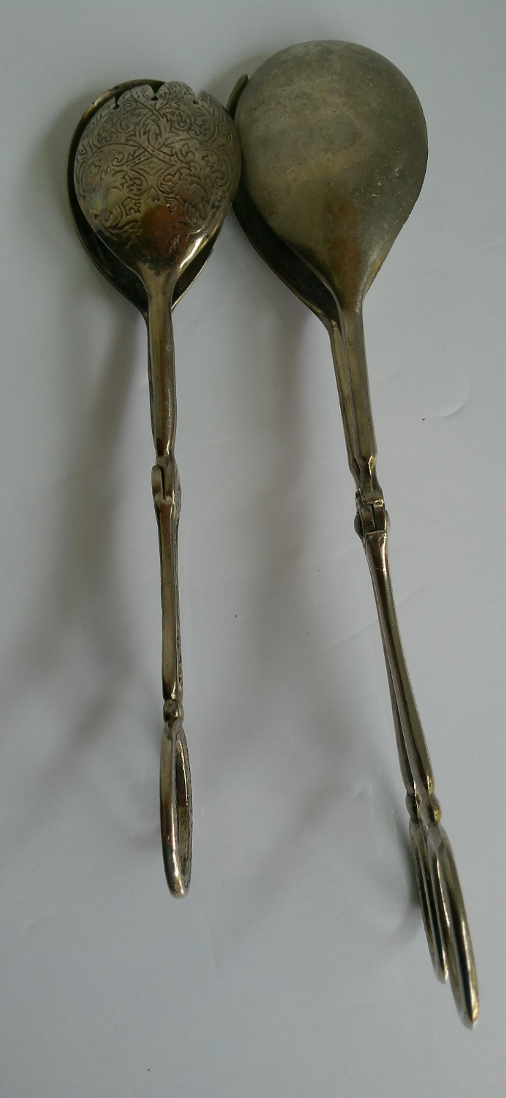 Lot 2 Vintage E.P. Zinc Silver Plated Salad Tongs Cake Pastry Sandwich Servers