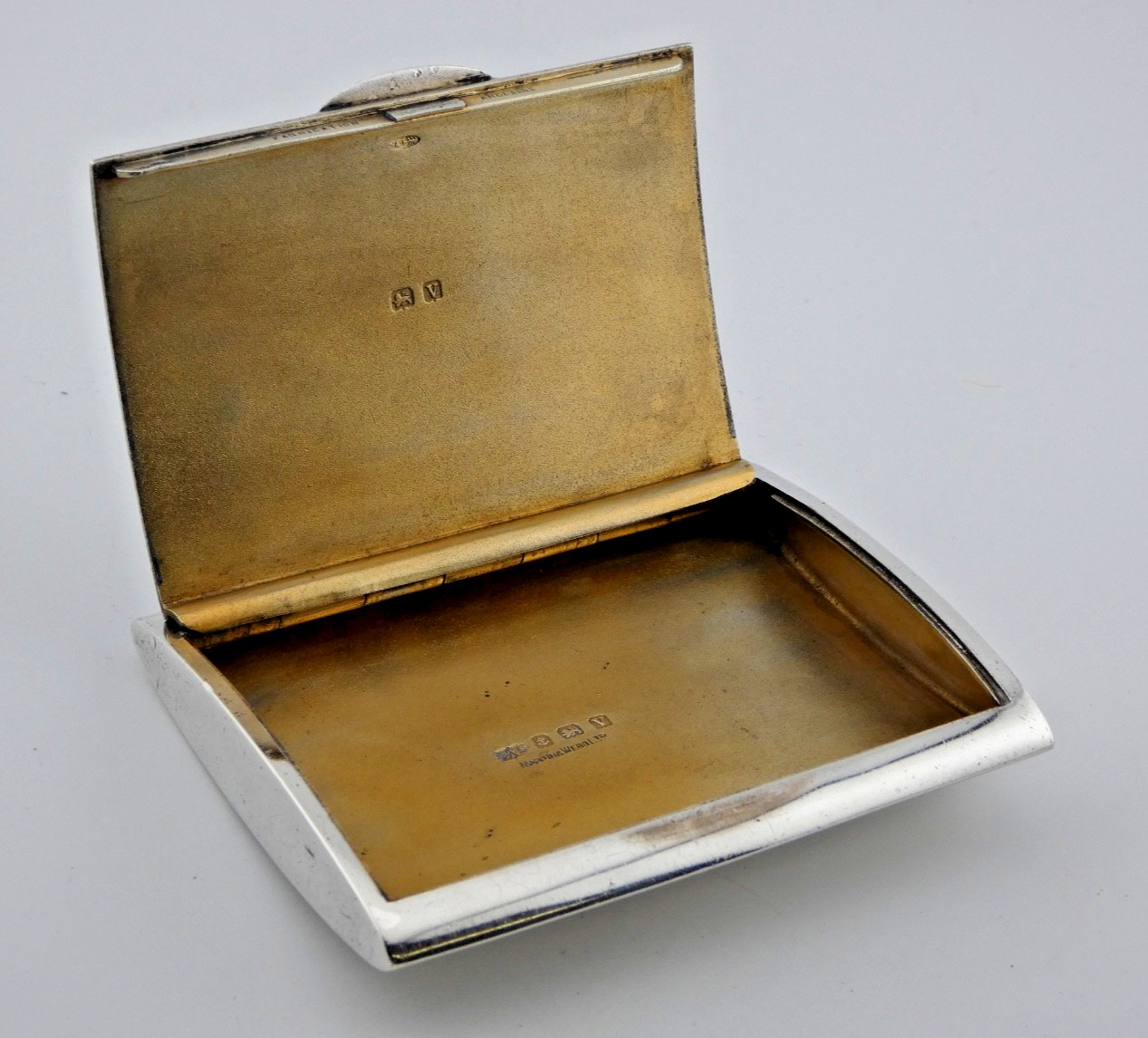 ART DECO SOLID STERLING SILVER CIGARETTE SNUFF TOBACCO CASE C.1920 – 99.2grams