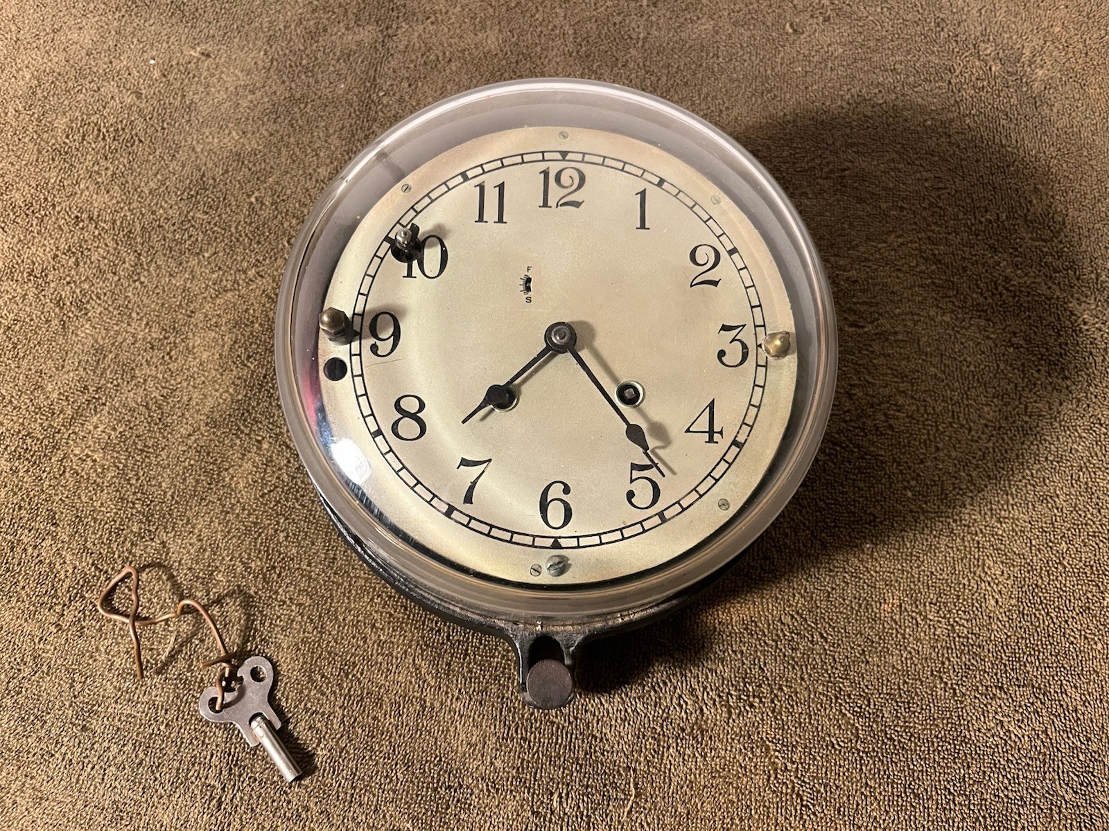 Vintage General Electric CS-9 Ship’s Clock. Working & In Great Condition.