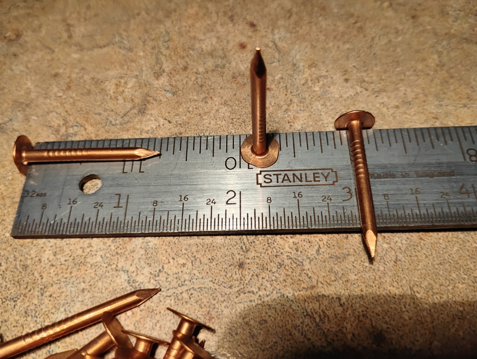 61 VINTAGE COPPER RIBBED NAILS 1 1/4” LONG X 1/8″ SHANK & 3/8” WIDE HEAD