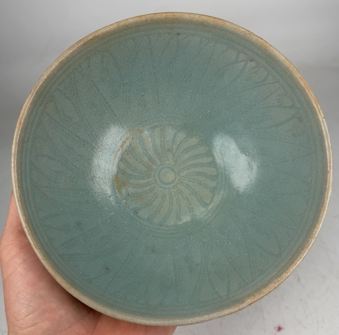 Antique Chinese Celadon Song 13thC Dynasty Yaozhou Glazed Porcelain Bowl Incised