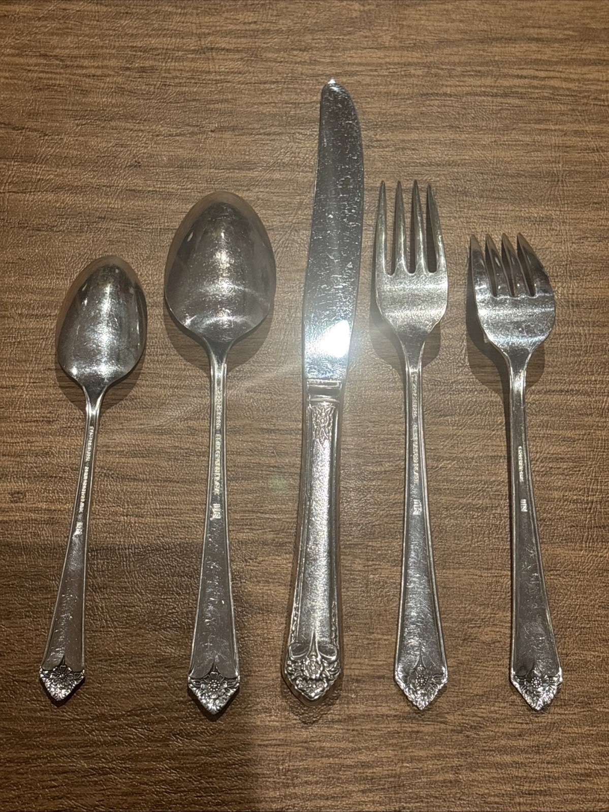 Rogers Bro STARLITE Pattern Reinforced Plate IS Flatware 1950’s – 64 Pcs.