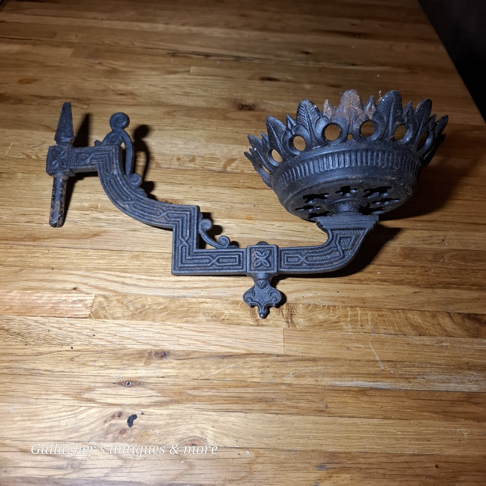 Pat 1871 Antique Ornate Cast Iron Wall Mount Sconce Plant Oil Lamp Holder