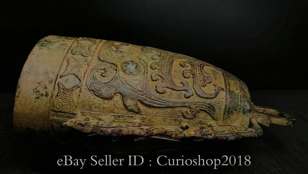11.2″ Old Chinese Dynasty Bronze Ware Beast Face Pattern Shell Sculpture