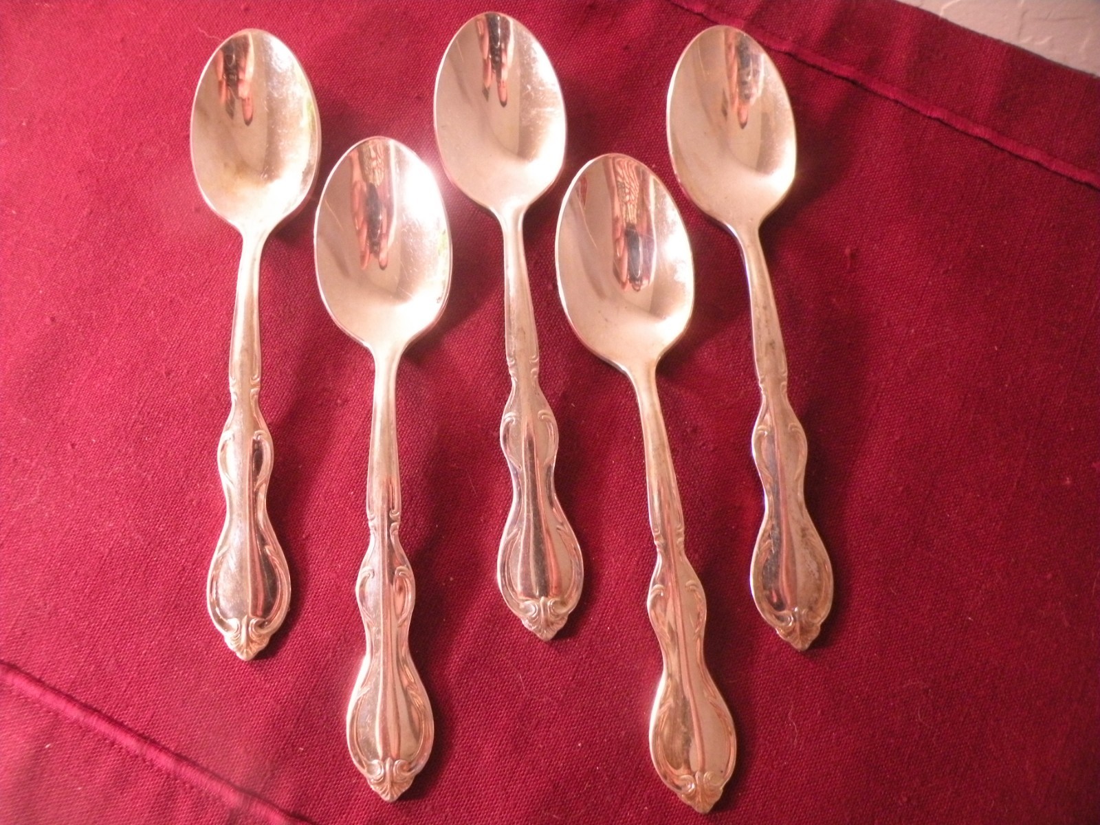 Set Of 5 Teaspoons International Silver 1946 Silverplate Rochelle 6 1/8″