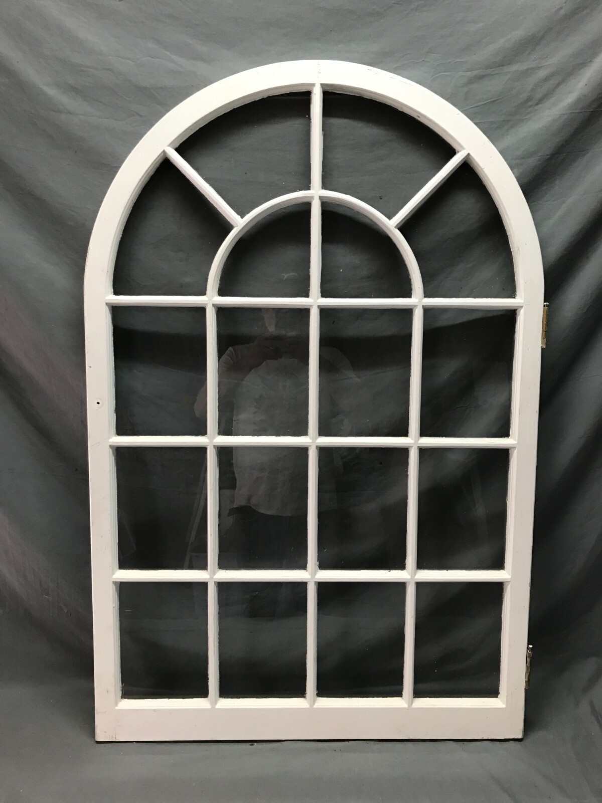 Antique VTG Arch Top 18 Lite White 30×45 Cabinet Cupboard Door Window 887-25B
