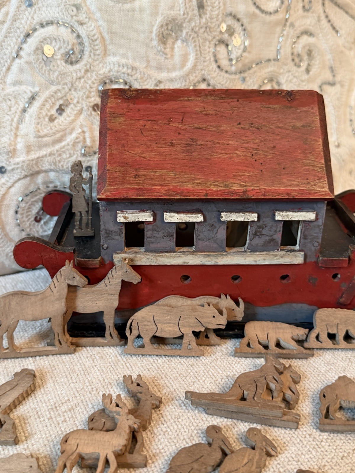 Antique Wooden Noah’s Ark w Animals Figure c1900-1920 Folk Toy European German?