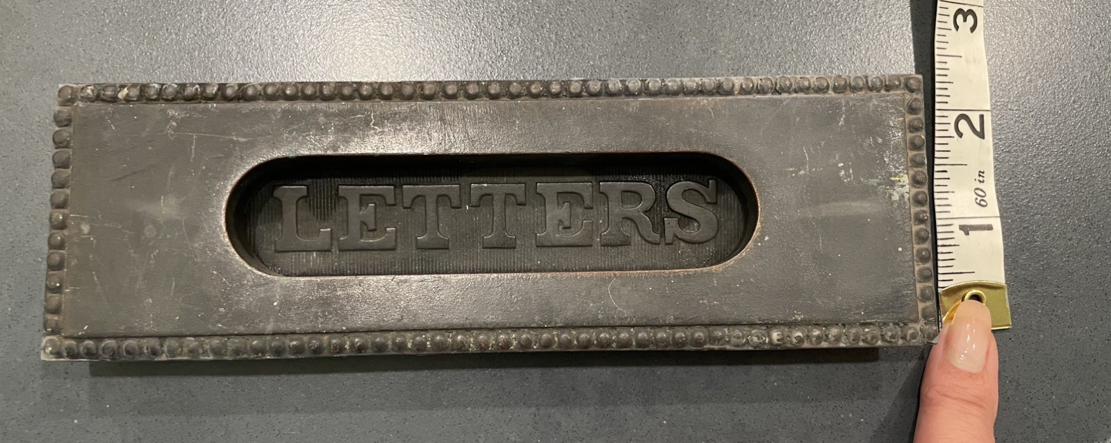 ANTIQUE BRONZE LETTER MAIL BOX SLOT PLATE HINGED HARDWARE 7.5 x 2.5 INCHES