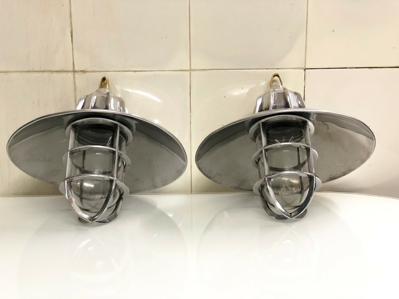 Nautical Solid Aluminum Bulkhead Cage Pendant Cargo Lamp with Rain Cap Shade