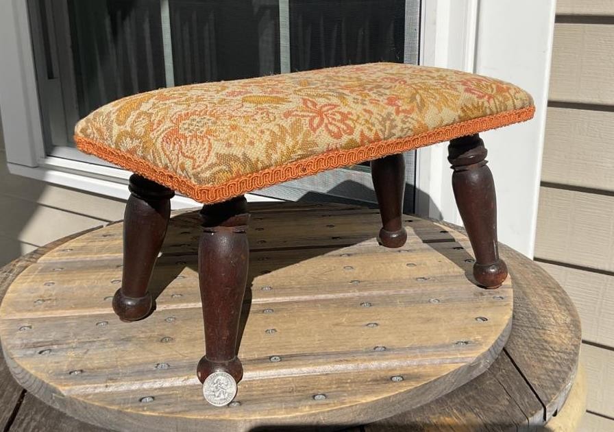 Antique Wood Upholstered Cricket Foot Stool Bench Foot Rest Yellow Floral 14″ L