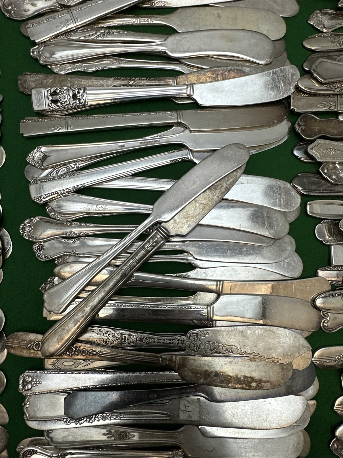 200 Pc Antique to Vintage Silverplated FLAT BUTTER SPREADERS Knives 5.5″-6.5″