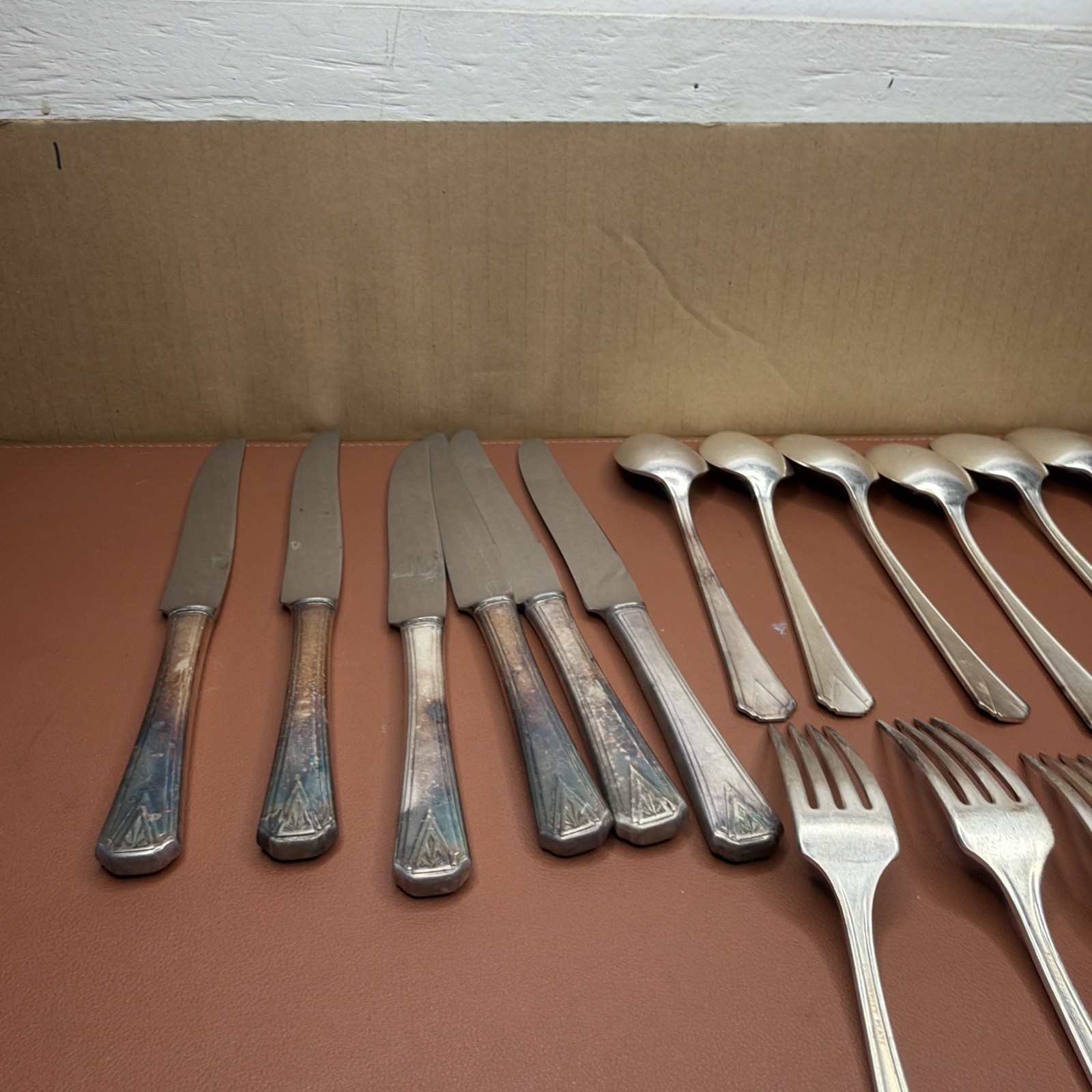 Vintage 25 Pc Deauville Oneida Community silver-plate Art Deco 1929 Flatware Set