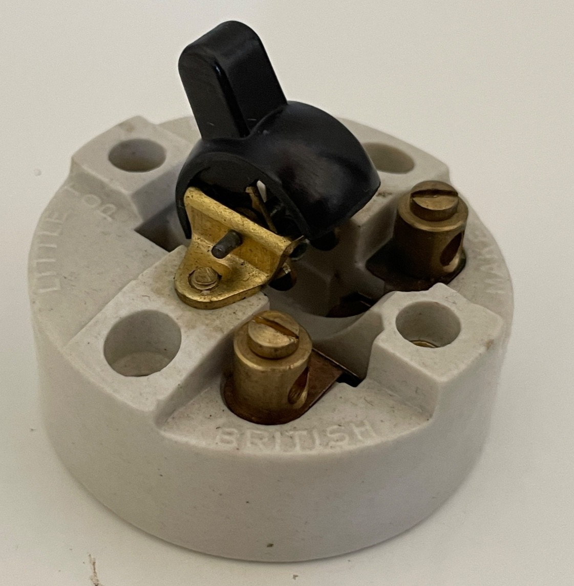 Vintage Britmac Little Briton Vitreous 1 Way 5 Amps 250 Volts Dolly Light Switch