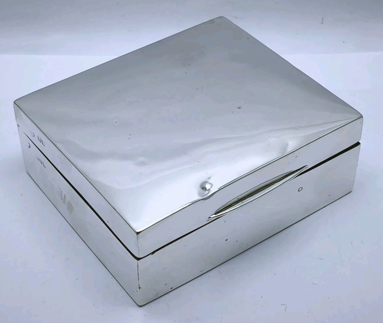Vtg 1917 Solid Sterling Silver & Cedar Cigarette Box by Charles & Richard Comyns