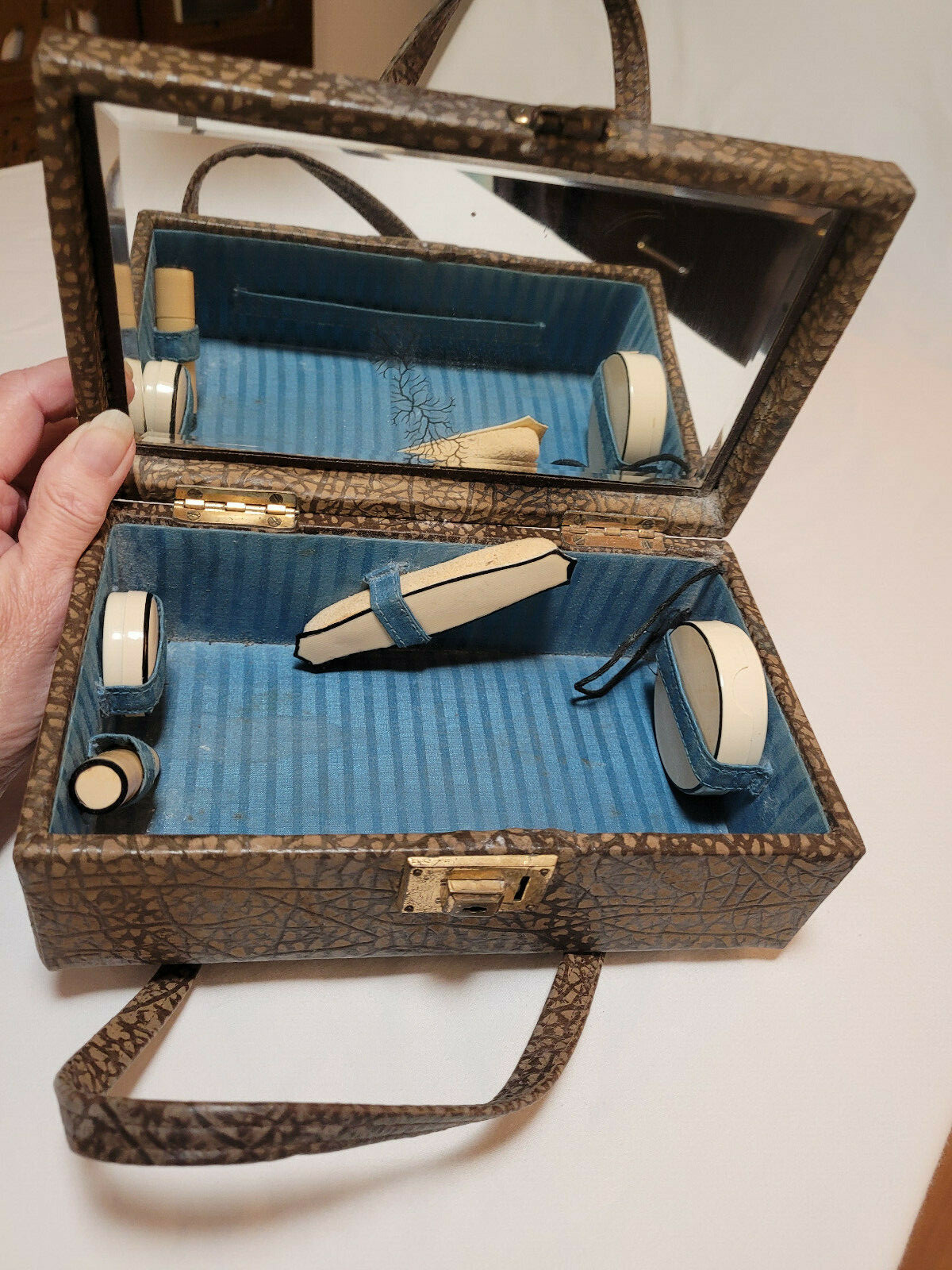 Antique Make Up Case with Mirror and Accessories, 1920s Good Condition