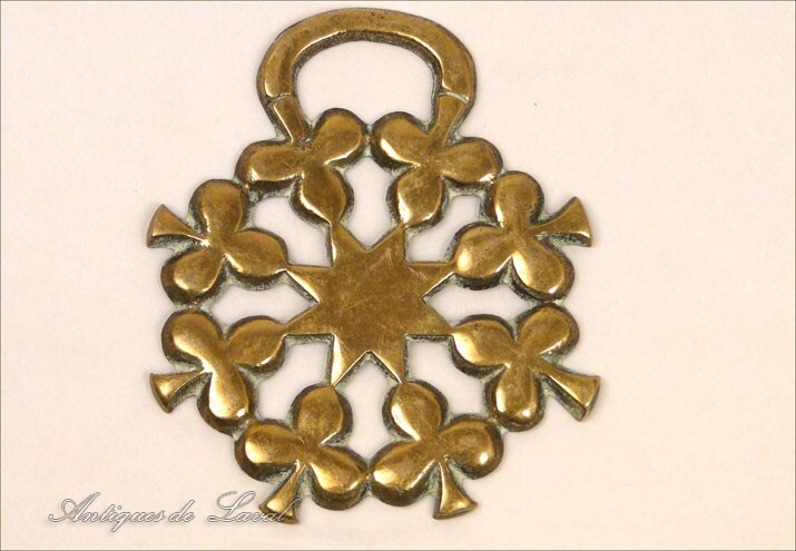 Horse Brass Golden Star As Pique England 19th