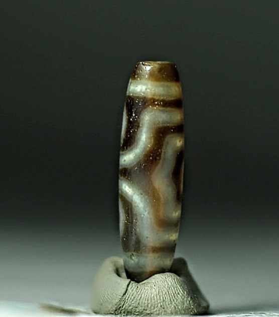 Rare Pre-1800s Indo/Tibetan Old Agate 3 Eye Motif Dzi Bead 12*41mm