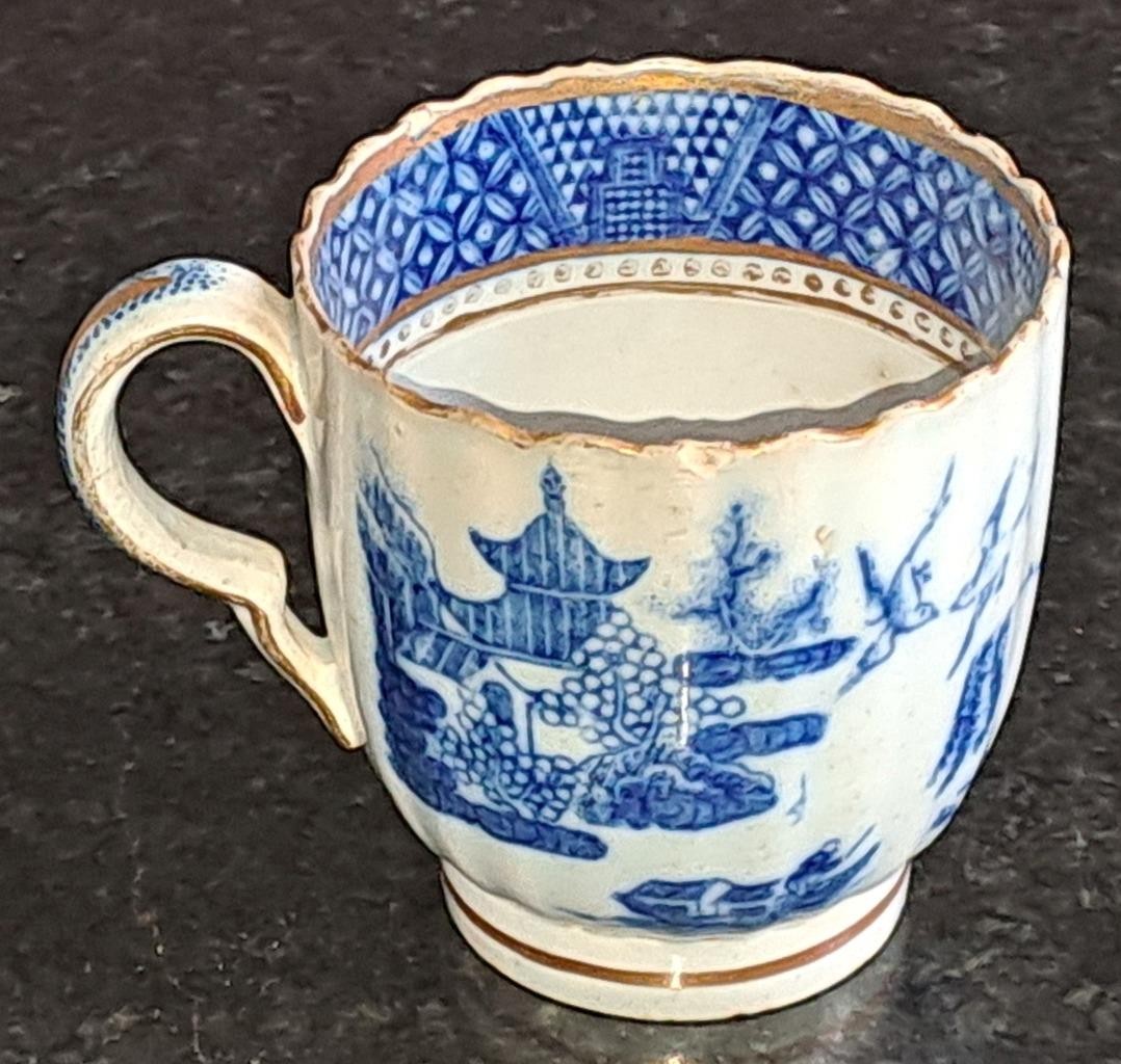 Scarce 18th C Caughley ‘Two Temples’ or Broseley Porcelain Cup Coffee Cup 1780+