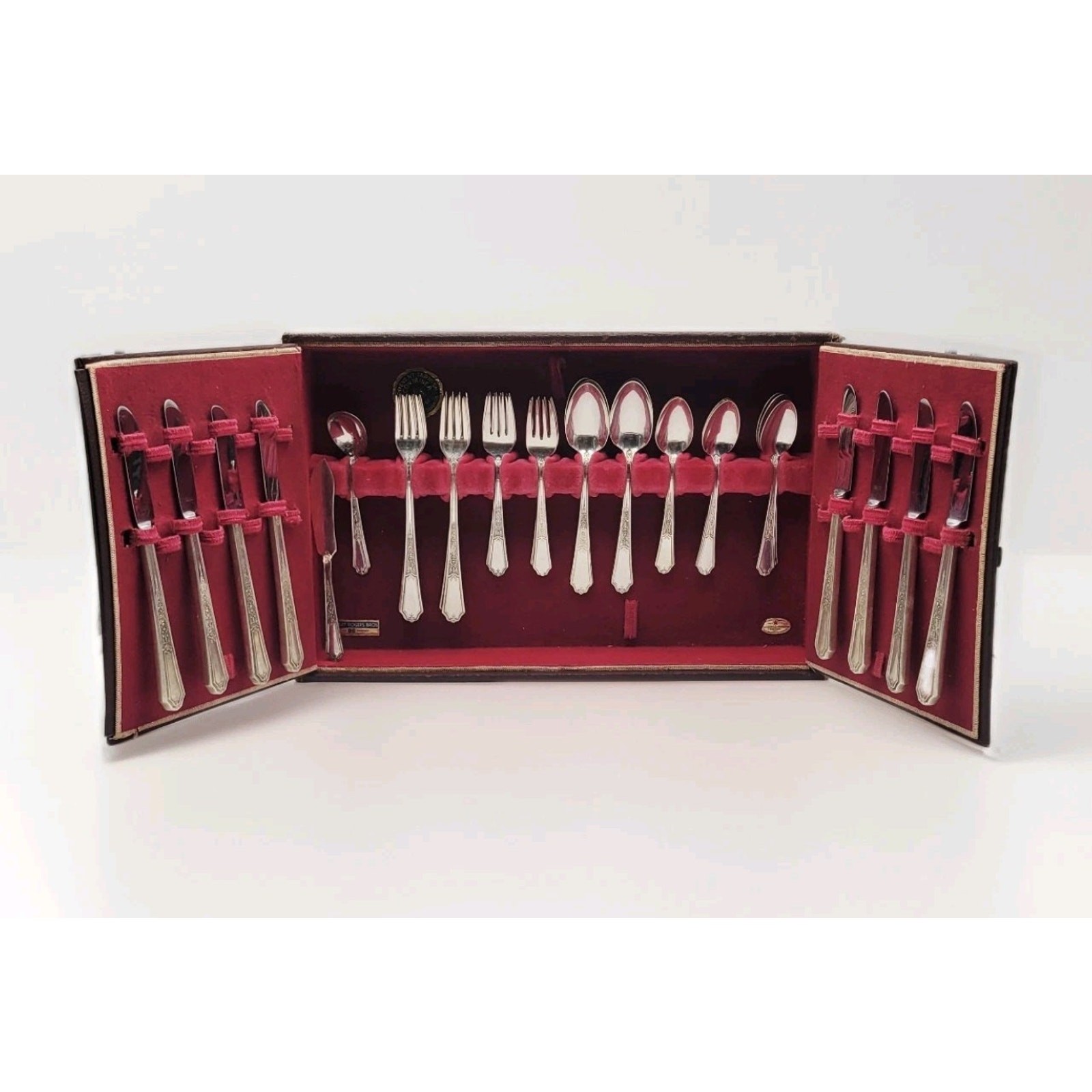 1847 Rogers Bros Ancestral Service for 8 Al Silverplate Flatware Set 43 Pcs