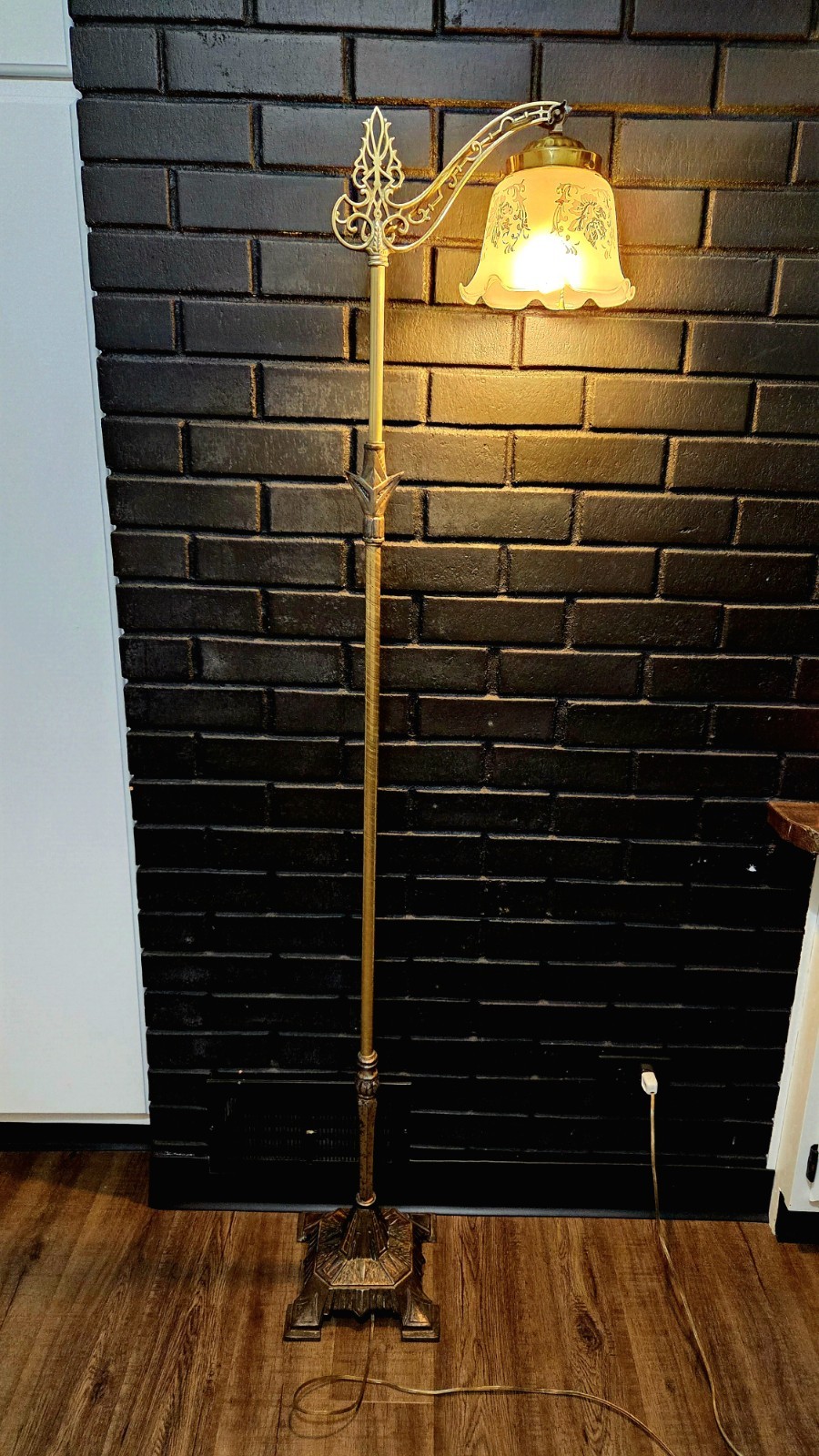 Antique Ornate Victorian Cast Iron & Brass Floor Lamp