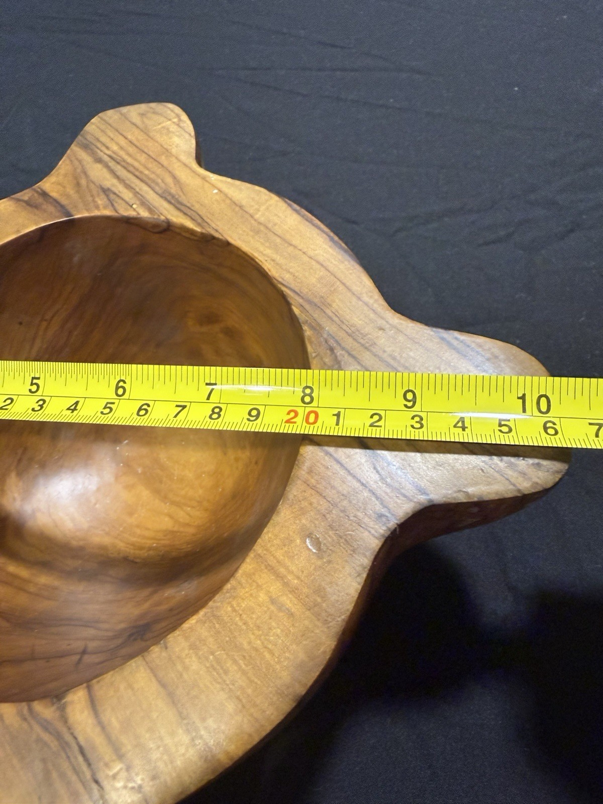 Olive Wood Bowl Galerie de L’ Olivier 26cm (W) 8cm (D) One Piece Very Tactile.