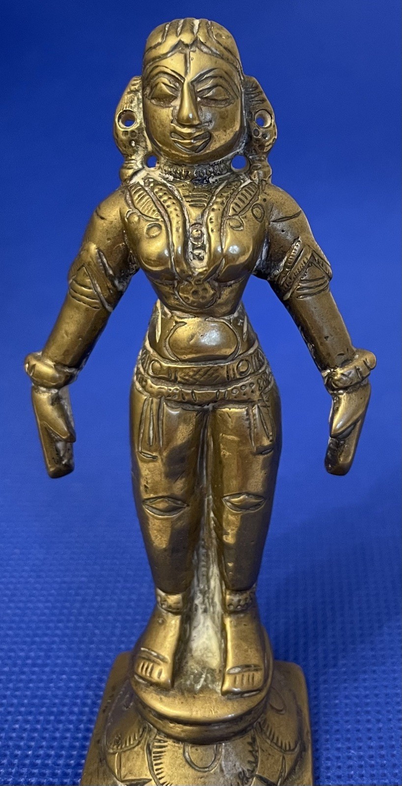 Indian solid brass female statue figurine 10cm – excellent detail – Free Post