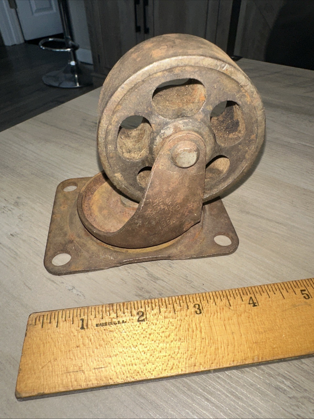 Antique Swivel Cast Iron Factory Industrial Caster Wheel. Replacement Wheel