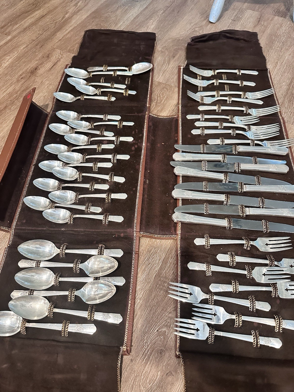 Vintage Simeon L George H Rogers Co Silverplate Oneida Ltd Case Service For 8
