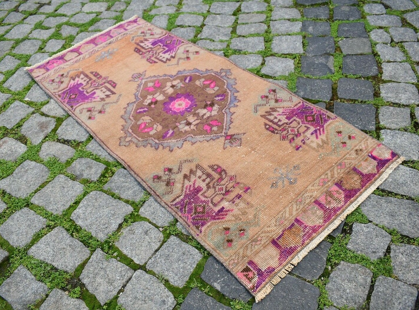 DoorMat Rug,1’7 x 3’6 ft, Turkish Rug, Vintage,Bohemian Rug,Anatolian Oushak Rug