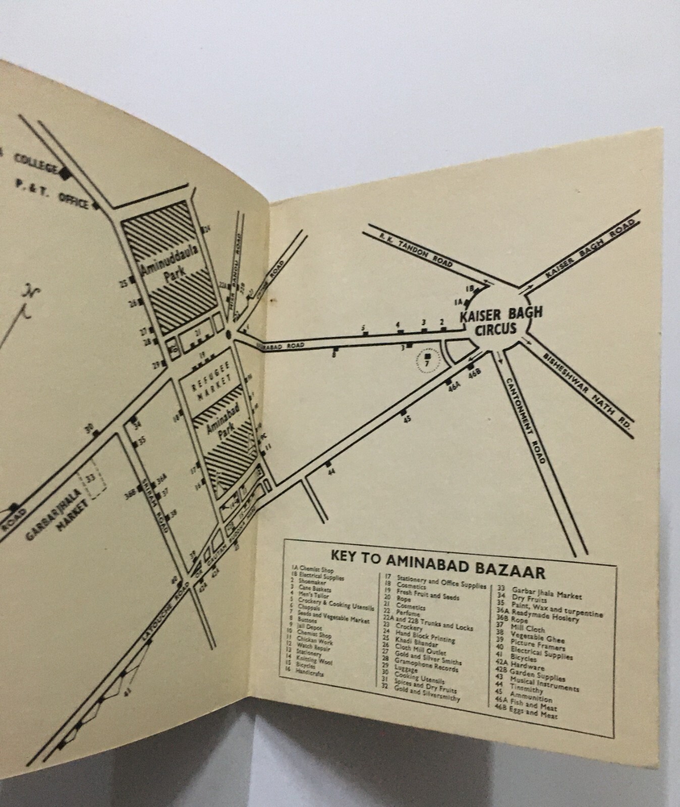 Snow, Cameron: Lucknow. Compiled By American Women’s Club, Lucknow. 1968