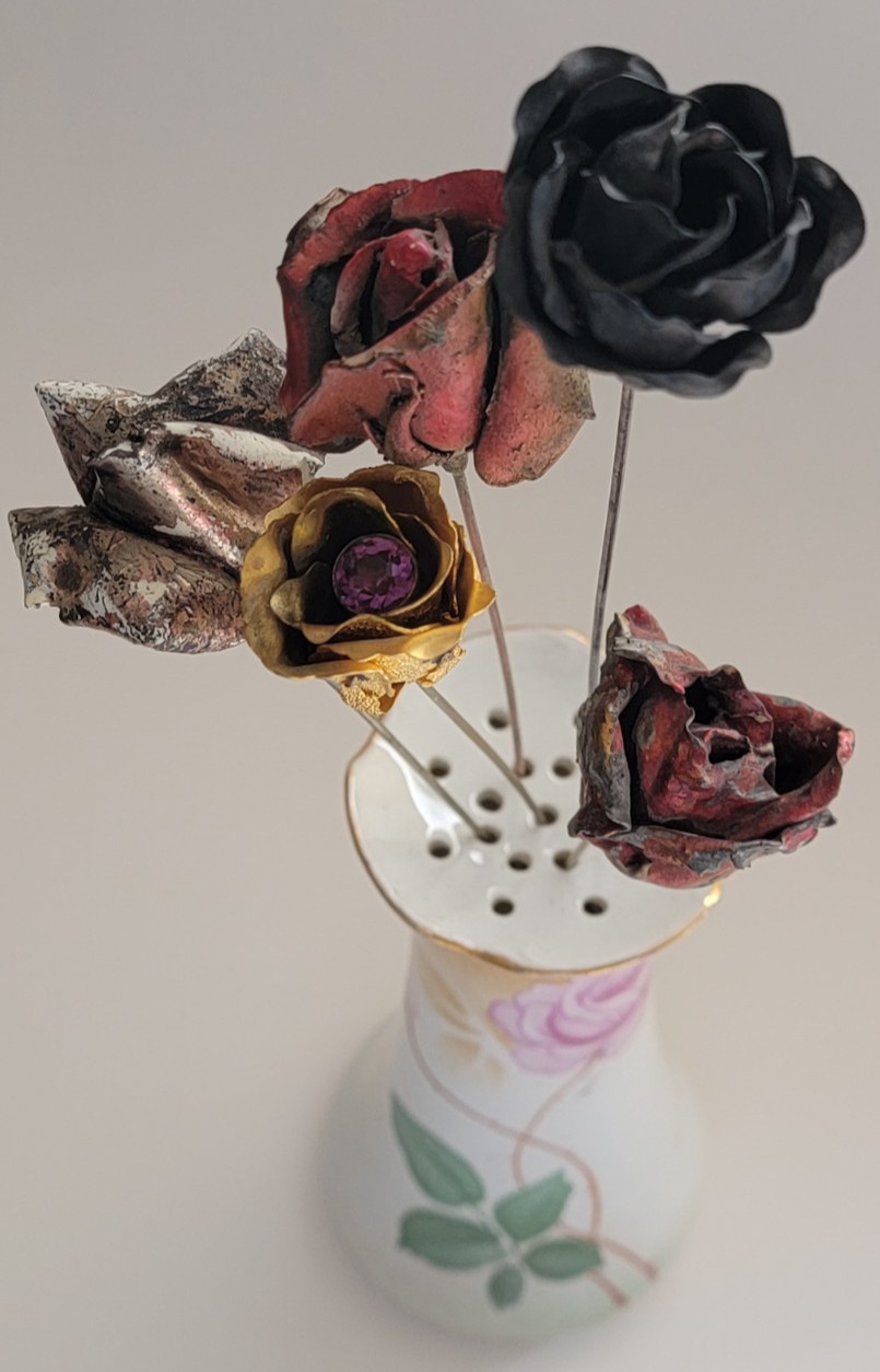 5 ROSE HATPINS Delamothe, Black DEPOSE Metal, Gold Plate w Center Stone & Holder