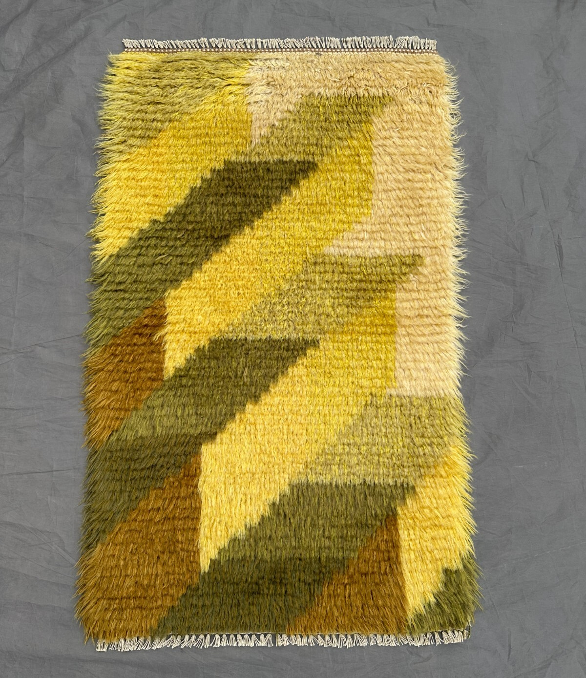 Afghan Shag Modern Rug 1.9 x 3.0 ft – Yellow Olive Handmade Long Pile Tribal Rug