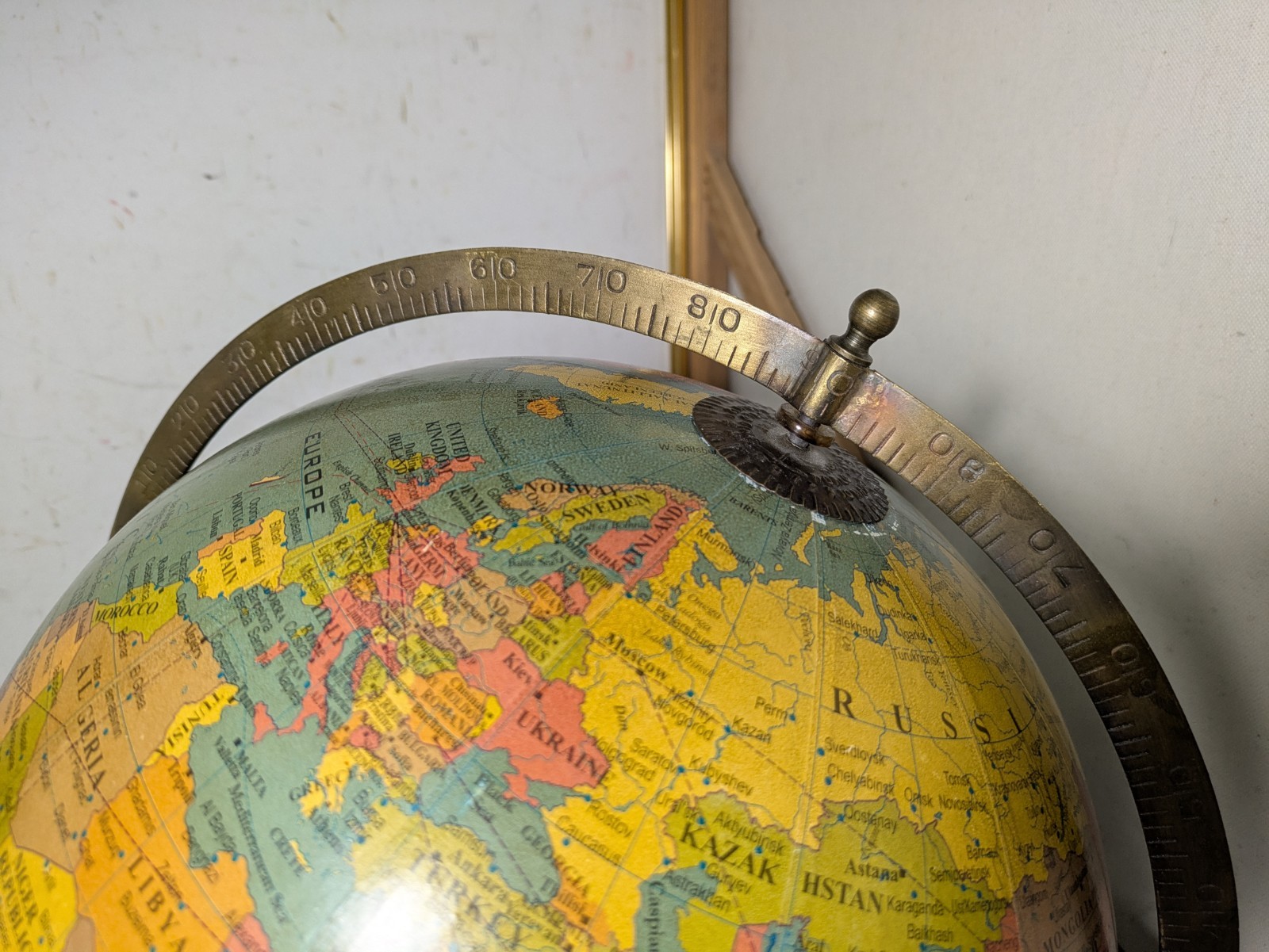 Mid Century Modern Style 12″ Desktop Globe with Wood Stand G77