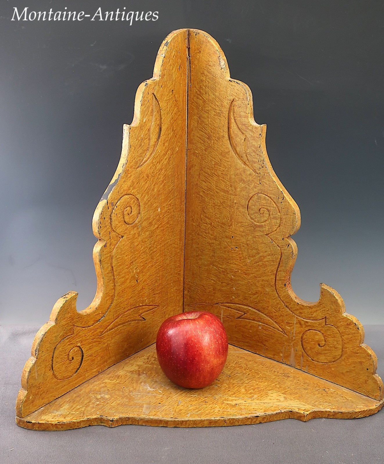 Small Ocher Painted Corner Shelf circa late 19th cent