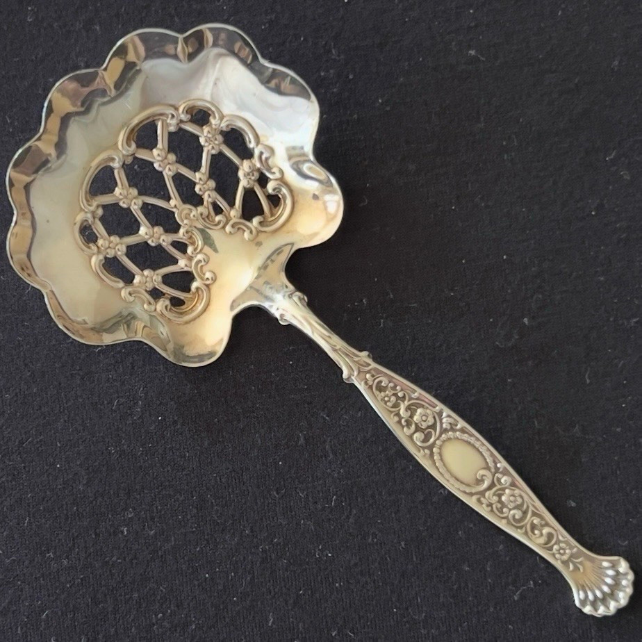 Hyperion by Whiting Bonbon/Nut Spoon Sterling Silver with Gilt Bowl 4 1/2”