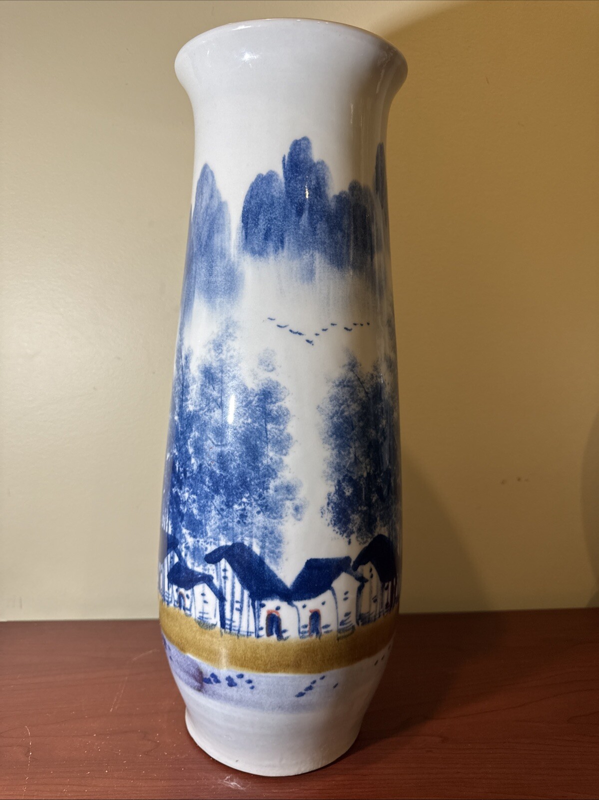Tranquility Mist Porcelain H 19”