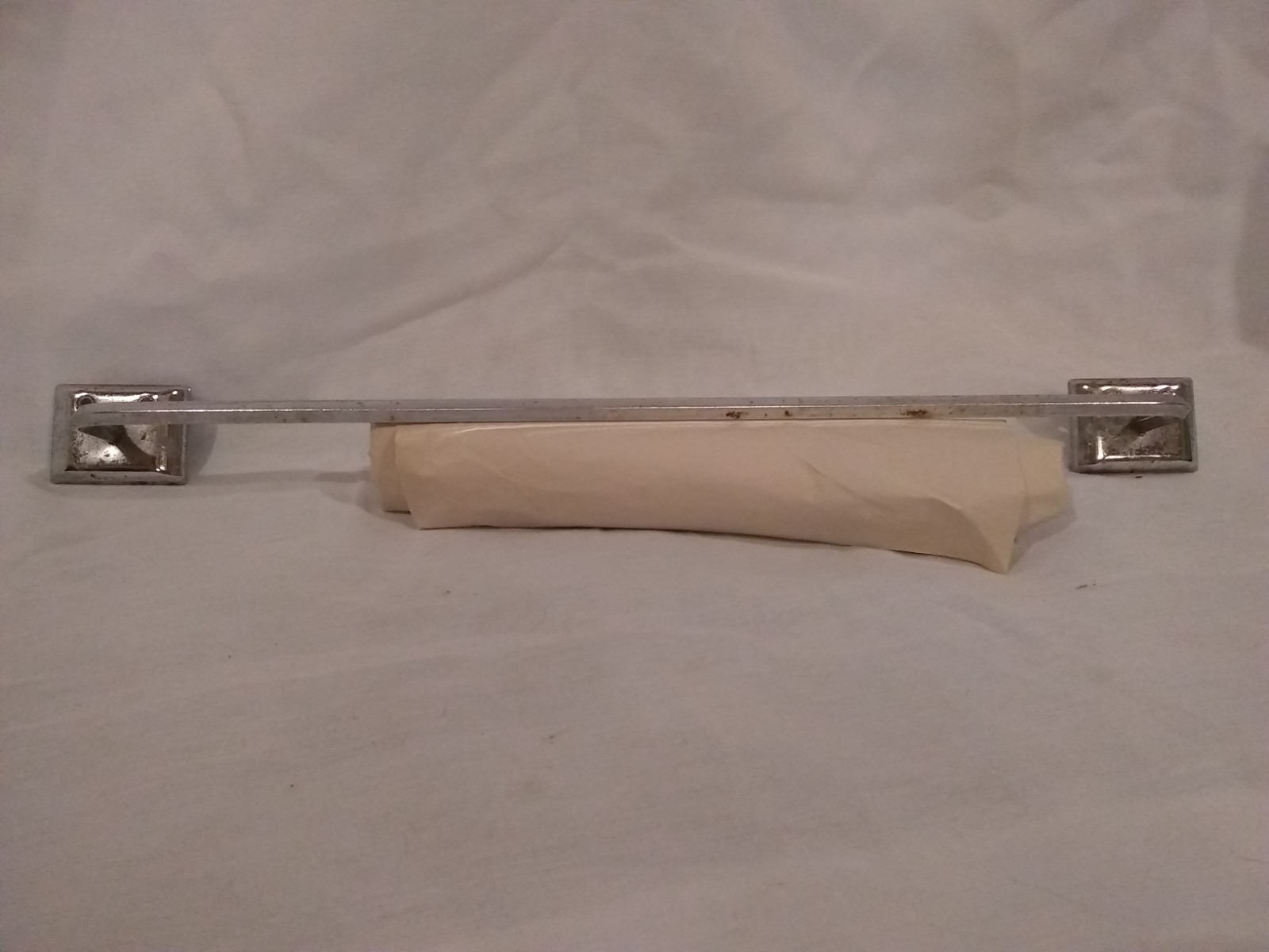 Vintage Chrome-plated Steel 18″ Towel Bar, 1940s-50s, Good Condition