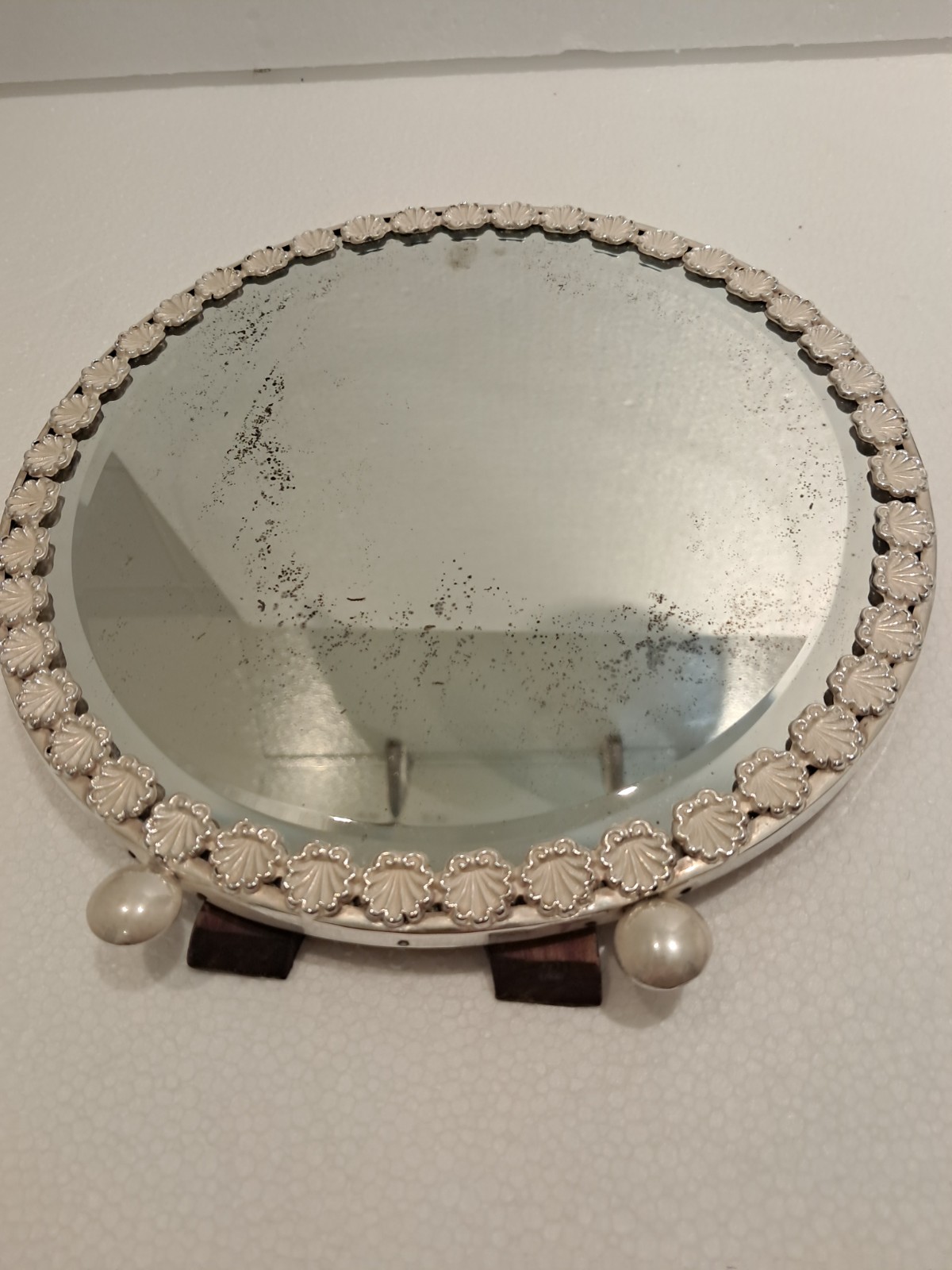 vtg sterling silver round standing mirror vintage 9″ x 8″ shell design